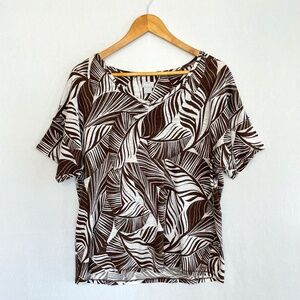 Chico’s Size 2 US Large 100% Linen Short Sleeve Top Brown White Tropical Leaves